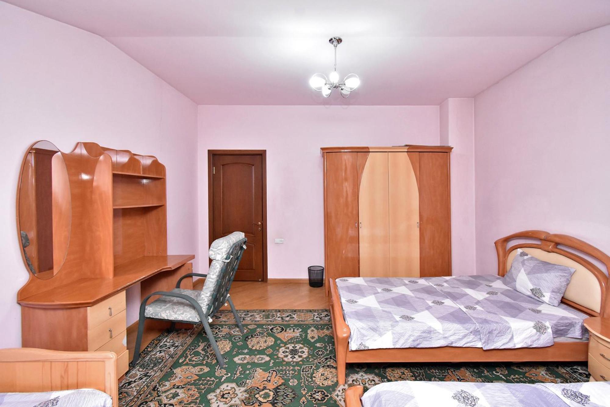 Хостел Amigo Guest Ереван Экстерьер фото